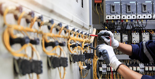 Professional Electrician technician working in Southgate, FL